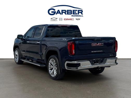 Pacific Blue Metallic 2022 GMC Sierra 1500 SLT