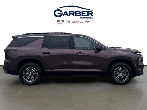 Stardust Metallic 2024 Chevrolet Traverse LT