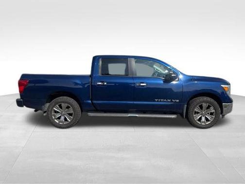 2019 Nissan Titan SV