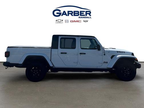 Bright White Clearcoat 2023 Jeep Gladiator Sport