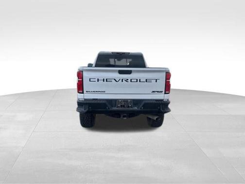 2025 Chevrolet Silverado 2500 4WD Crew Cab Standard Bed ZR2