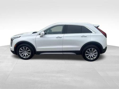2022 Cadillac XT4 Premium Luxury