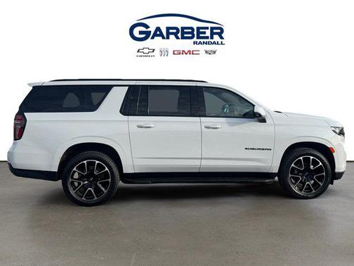 2023 Chevrolet Suburban RST