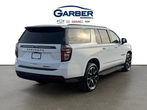 2023 Chevrolet Suburban RST