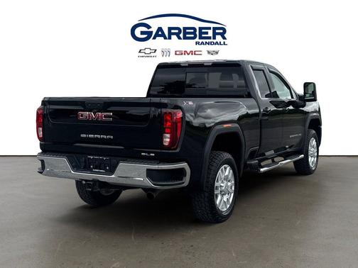 Onyx Black 2024 GMC Sierra 2500 SLE
