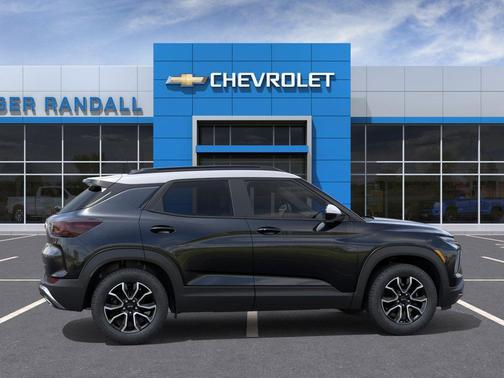 Mosaic Black Metallic 2026 Chevrolet Trailblazer ACTIV