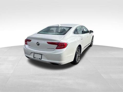 2017 Buick LaCrosse Essence