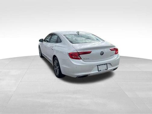 2017 Buick LaCrosse Essence