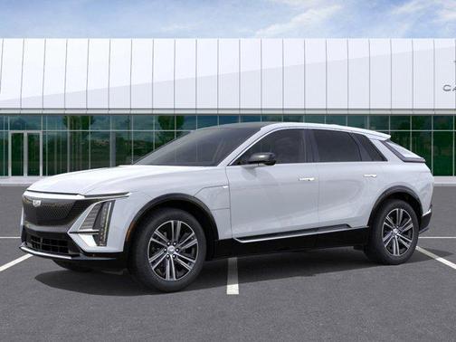 Vibrant White Tricoat 2026 Cadillac LYRIQ Luxury