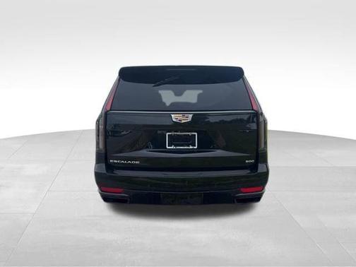 2022 Cadillac Escalade Sport