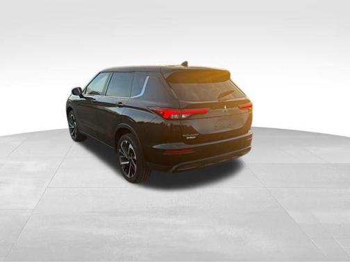2022 Mitsubishi Outlander ES 2.5 S-AWC