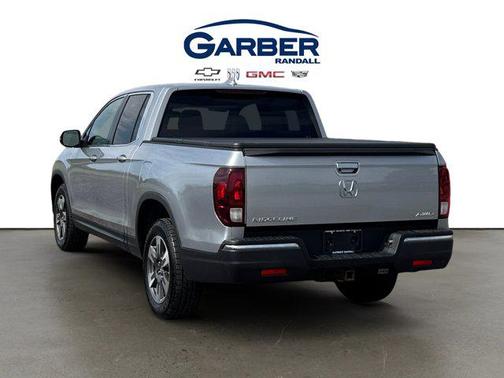 Lunar Silver Metallic 2017 Honda Ridgeline RTL