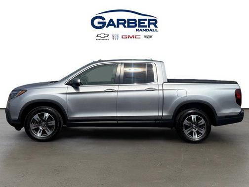 Lunar Silver Metallic 2017 Honda Ridgeline RTL