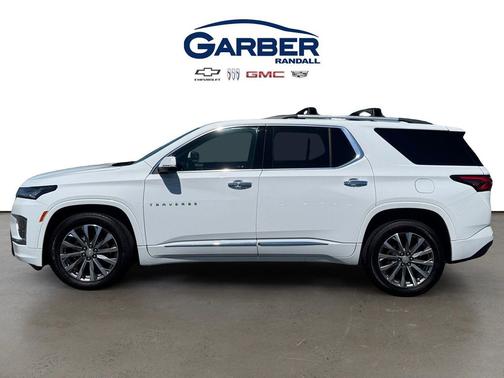 Summit White 2023 Chevrolet Traverse Premier