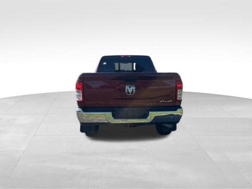 2019 RAM 2500 Tradesman Crew Cab 4x4 6'4' Box