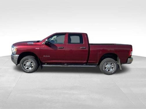2019 RAM 2500 Tradesman Crew Cab 4x4 6'4' Box