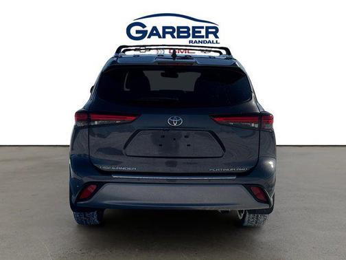 2023 Toyota Highlander Platinum