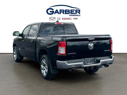 Diamond Black Crystal Pearlcoat 2019 RAM 1500 Big Horn
