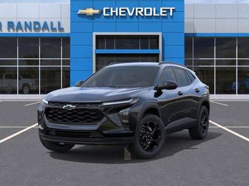 Mosaic Black Metallic 2026 Chevrolet Trax LT