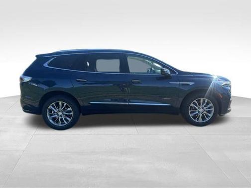 2022 Buick Enclave AWD Avenir