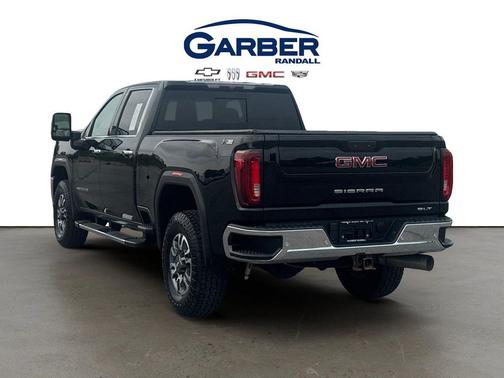 Onyx Black 2022 GMC Sierra 3500 SLT