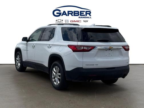 Summit White 2021 Chevrolet Traverse LT Cloth