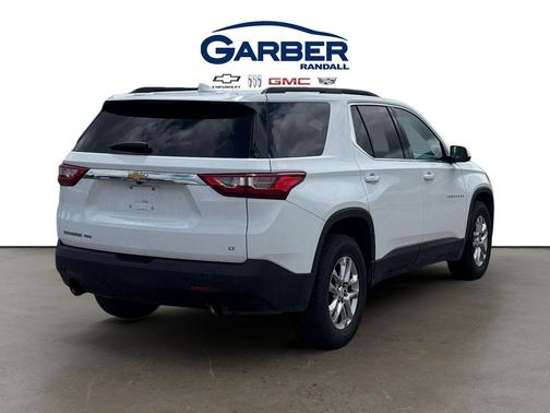 Summit White 2021 Chevrolet Traverse LT Cloth