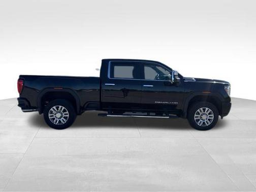2023 GMC Sierra 2500 Denali