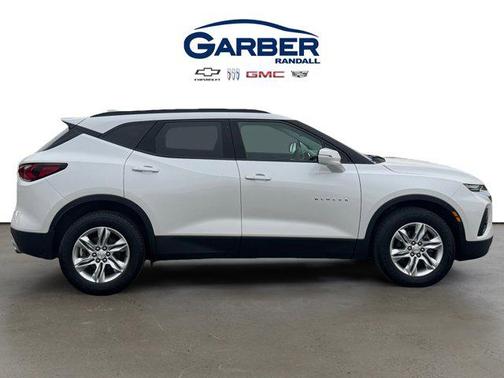 Iridescent Pearl Tricoat 2021 Chevrolet Blazer 2LT