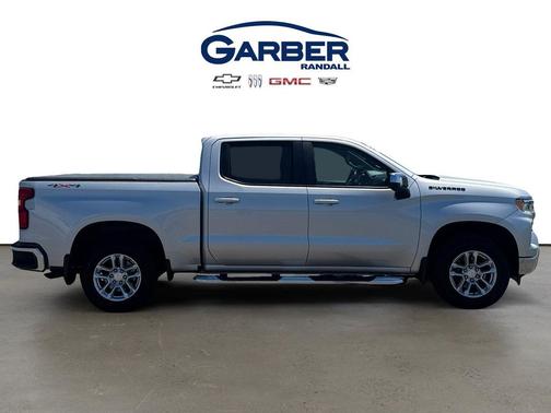 Silver Ice Metallic 2022 Chevrolet Silverado 1500 LT