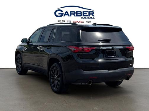 Mosaic Black Metallic 2023 Chevrolet Traverse RS