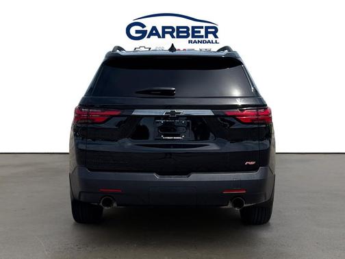 Mosaic Black Metallic 2023 Chevrolet Traverse RS
