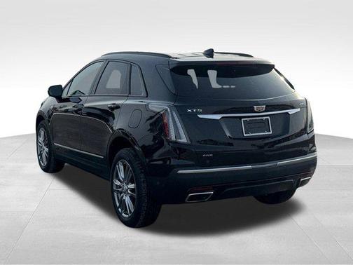 2025 Cadillac XT5 Sport