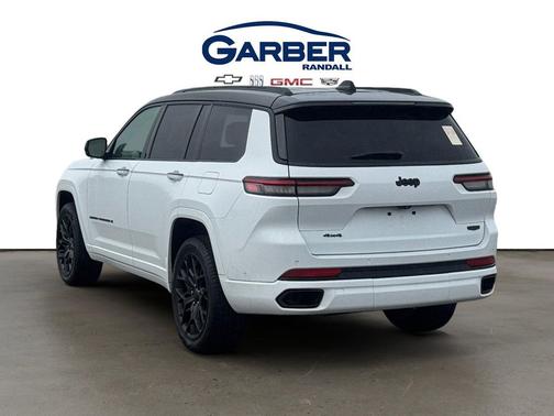 Diamond Black Crystal Pearlcoat 2023 Jeep Grand Cherokee L Summit Reserve