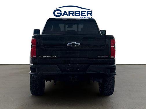 2024 Chevrolet Silverado 2500 4WD Crew Cab Standard Bed ZR2