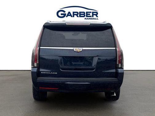 2017 Cadillac Escalade Luxury