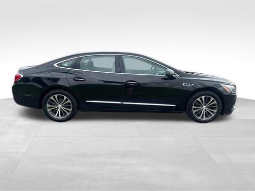 2017 Buick LaCrosse Essence
