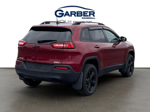 Deep Cherry Red Crystal Pearlcoat 2017 Jeep Cherokee Limited