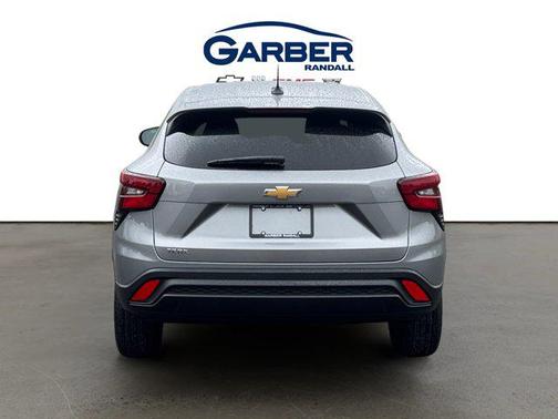 Sterling Gray Metallic 2024 Chevrolet Trax LS