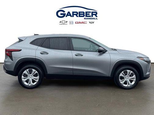 Sterling Gray Metallic 2024 Chevrolet Trax LS