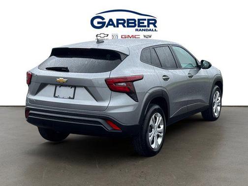 Sterling Gray Metallic 2024 Chevrolet Trax LS