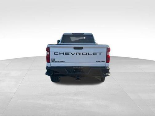 2024 Chevrolet Silverado 2500 Custom