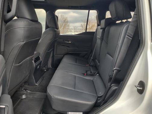 Eminent White Pearl 2024 Lexus GX 550 Premium+