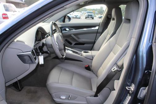 2011 Porsche Panamera 4