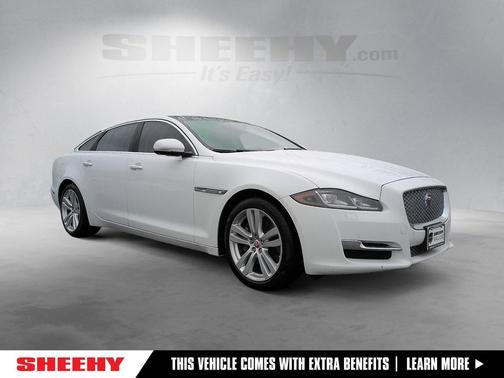 Yulong White Metallic 2018 Jaguar XJ XJL Portfolio