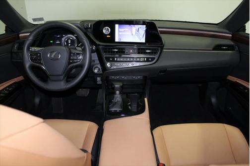 2025 Lexus ES 300h Base