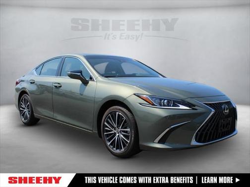 2025 Lexus ES 300h Base