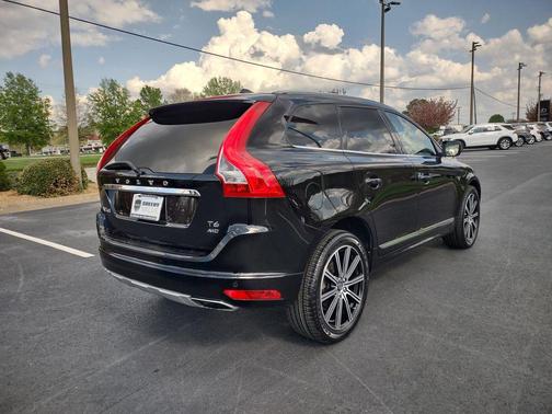 Onyx Black Metallic 2017 Volvo XC60 T6 Inscription