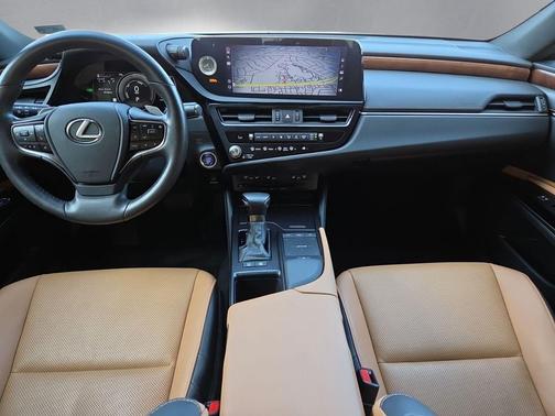 Sunlit Green 2022 Lexus ES 300h Base