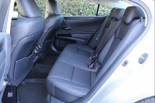 2023 Lexus ES 350 Base